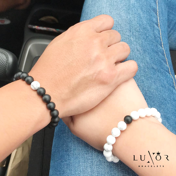 DISTANCE BRACELETS B&W